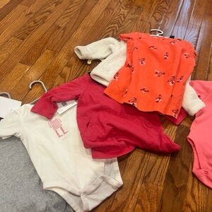Girls Baby Gap assorted clothes